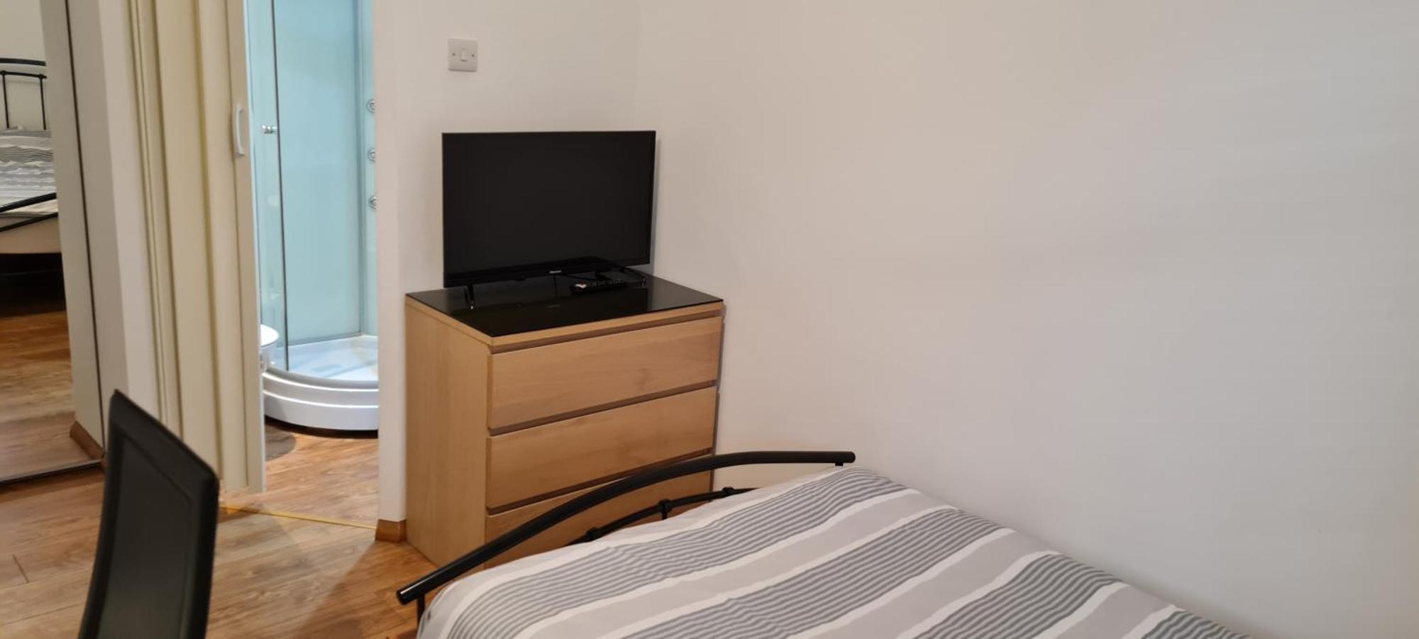 לוטון Luton, Lu3 Double Ensuite Room מראה חיצוני תמונה