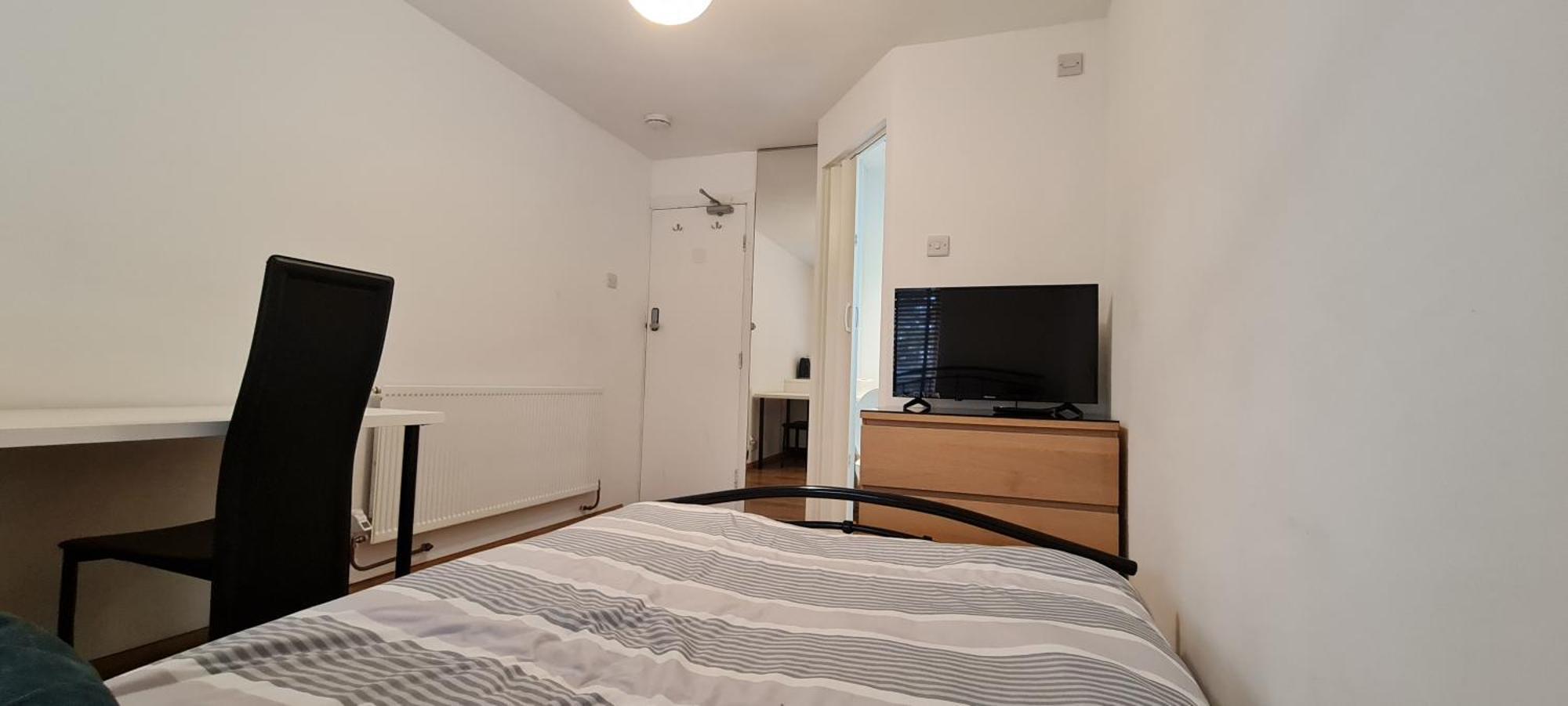 לוטון Luton, Lu3 Double Ensuite Room מראה חיצוני תמונה